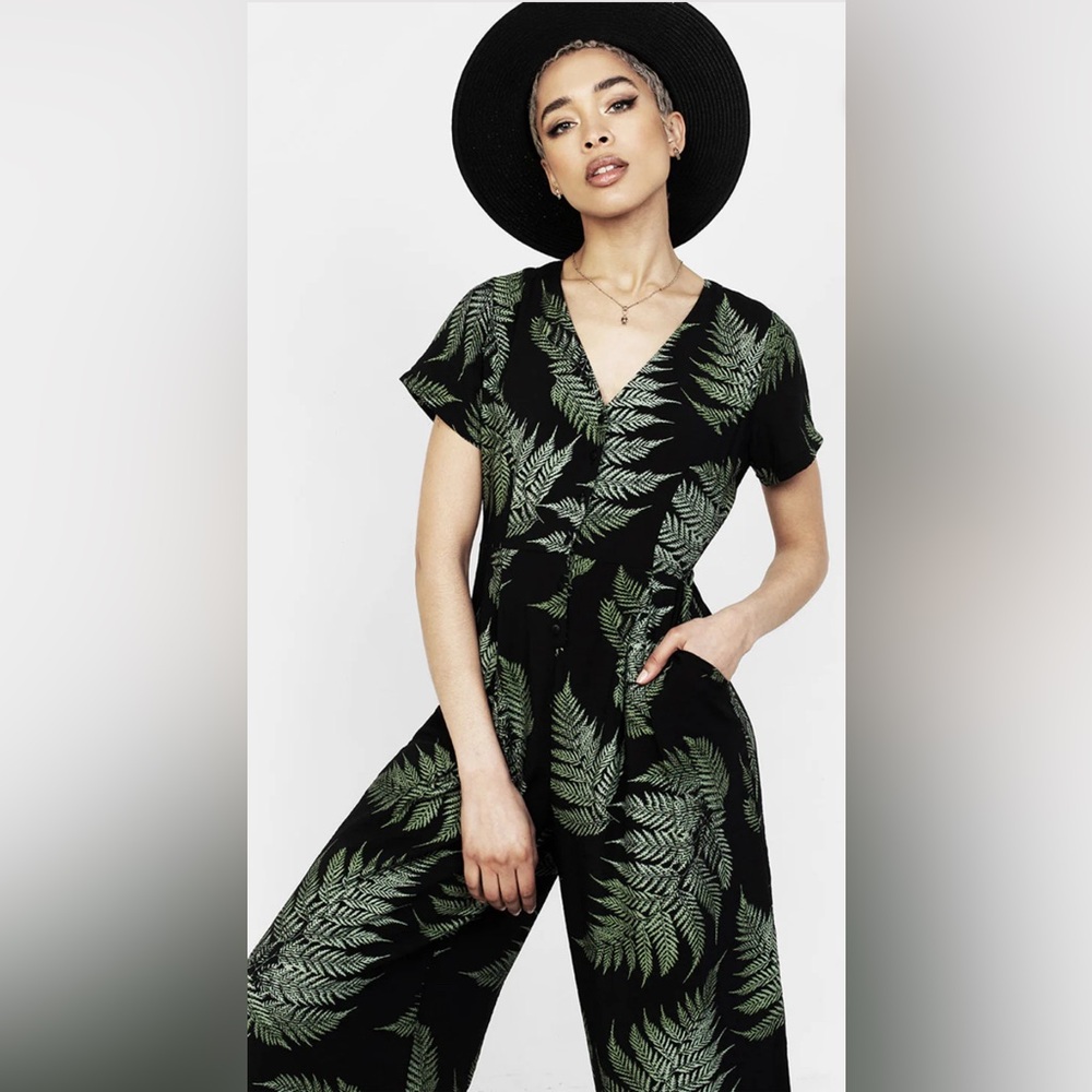 Disturbia Relaxed Fern Jumper